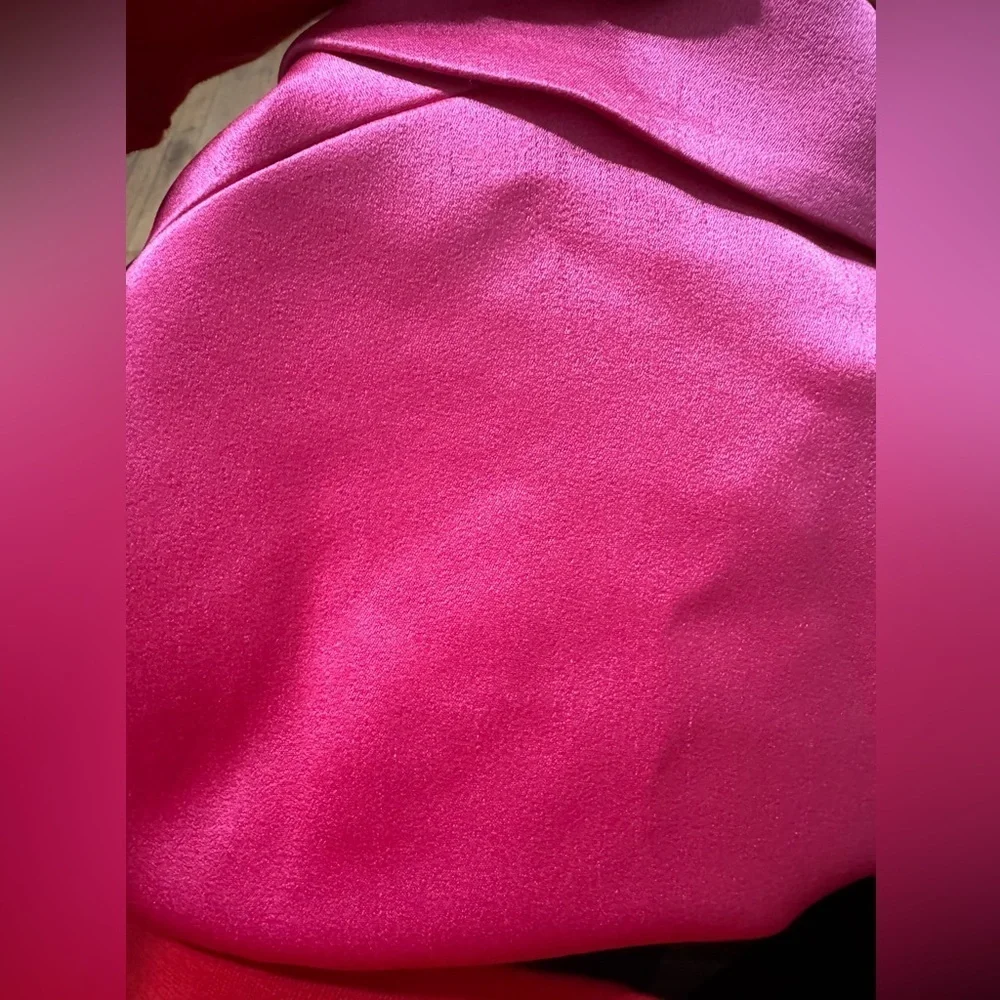 ALICE + OLIVIA Shan Cropped Satin Blazer - Picture 8 of 8